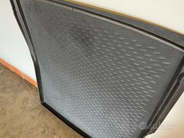 Vasca baule VW Passat variant B8