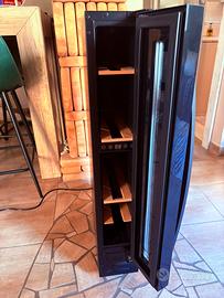 Cantinetta vino Klarstein con porta in vetro