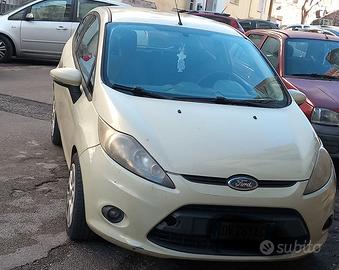 Ford fiesta 1 4 tdi
