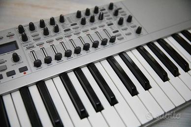 Novation X-Station 49 – Perfetta, con scatola