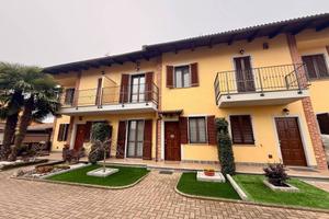 Villetta a schiera di 135 m² con 5 locali e box au