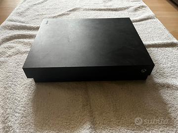 Xbox one X cavi inclusi