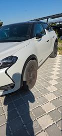 ds3 crossback 155CV EAT8 full optional