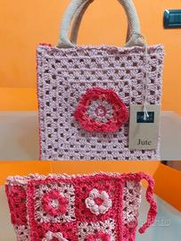 Borsa e pochette in juta rivestita all'uncinetto