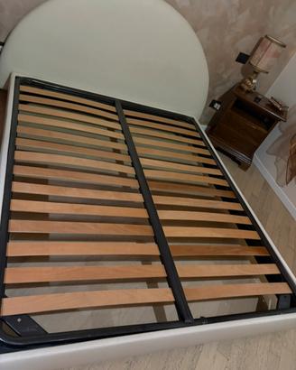 Letto ortopedico con testata in pelle