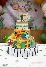 torta tema giungla compleanno bambini alzatina