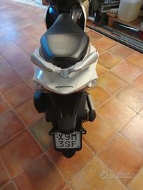 SCOOTER  HONDA 