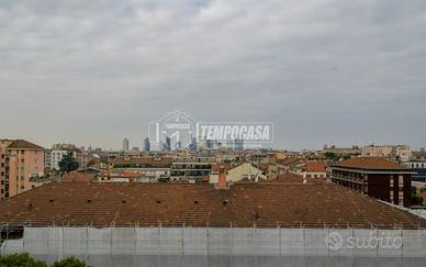 ATTICO CON TERRAZZO PANORAMICO E BALCONE