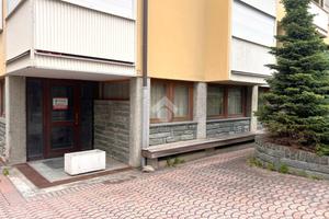 NEGOZIO A CHIESA IN VALMALENCO