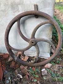 Ruota vintage per pozzo