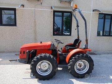 Trattore da frutteto Antonio Carraro Tigre 2700