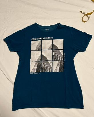 T-Shirt con grafica