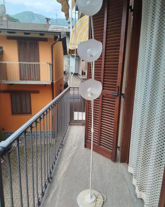 plantana lampada  con 3 paralumi