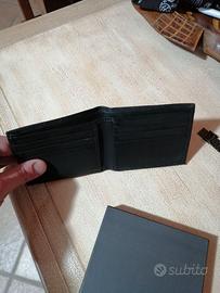 Portafoglio in camoscio...