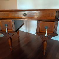 scrivania d'antiquariato