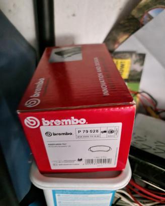 pastiglie freni Brembo anteriori nissan nuove