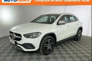 MERCEDES-BENZ GLA 200 YG09989