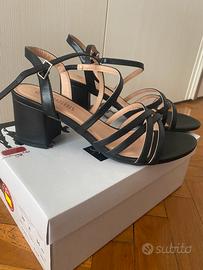 Sandali donna con tacco