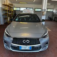 Infiniti q30 Premium