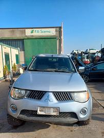Ricambi Mitsubishi L200 2.5 DiD anno 2006 4D56