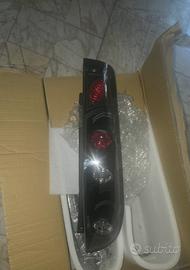 fari Ford Fiesta a tre porte 