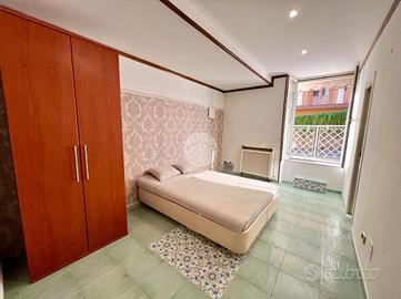 2 LOCALI A NAPOLI