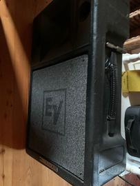 Impianto di amplificazione completo di cavi