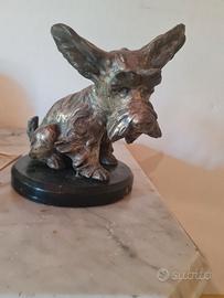 Statua vintage di cane Terrier in metallo