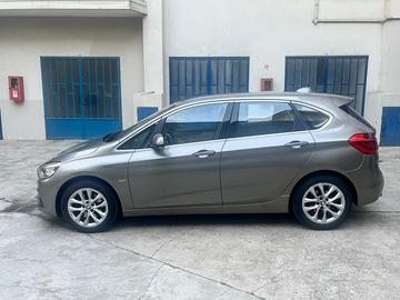 BMW 220d xDrive Active Tourer Luxury Tagliandi BMW