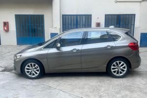 BMW 220d xDrive Active Tourer Luxury Tagliandi BMW