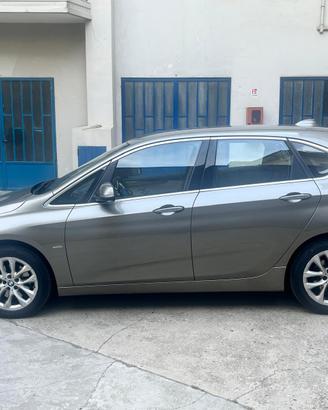 BMW 220d xDrive Active Tourer Luxury Tagliandi BMW