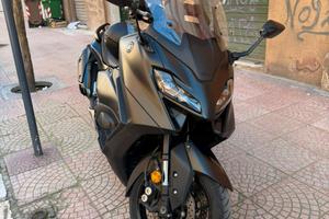 Tmax 560 2024