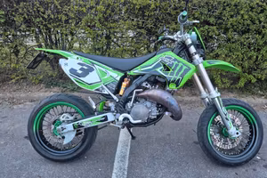 kawasaki kx 125 2t motard patente A1