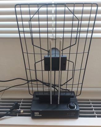 Antenna TV da interno amplificata 