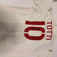 Maglia autografata Totti