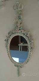 specchio con cornice dipinta