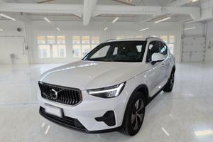 VOLVO XC40 T4 RECHARGE PLUG-IN AUTO CORE SUV