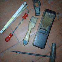  attrezzi antichi per legno 