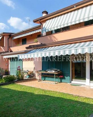 Villetta a schiera di 150 m² con 4 locali e box au