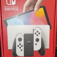 Nintendo Switch Oled con 4 giochi inclusi 