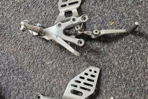 Pedane originali Yamaha R6 2008