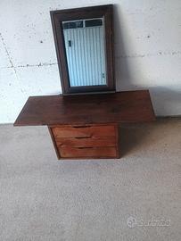 specchio+cassetti Ikea 