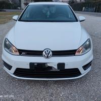 Volkswagen Golf 7 Sport Edition. R Line.