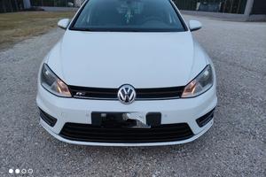 Volkswagen Golf 7 Sport Edition. R Line.