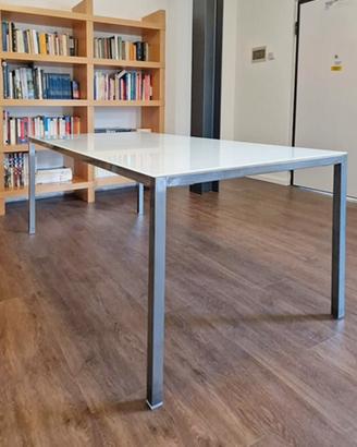 Tavolo TORABY IKEA vetro e metallo