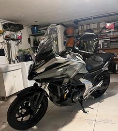Honda NC750X del 4/25 km 4300