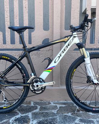 Mountain bike Orbea Almacarbon - M
