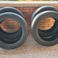 Gomme auto 215/55 R18