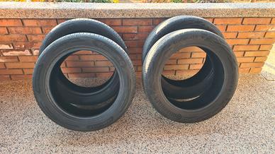 Gomme auto 215/55 R18