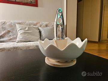 Ciotola porta frutta secca e rompinoci Brandani